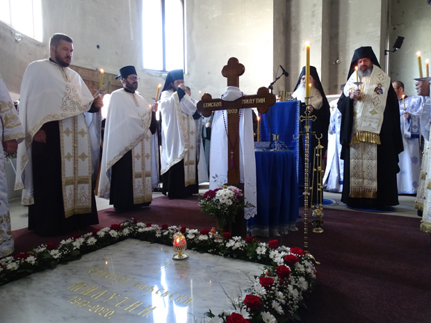 Светој дужности предан до краја: Парастос поводом 40 дана од смрти епископа ваљевског Милутина (ФОТО)